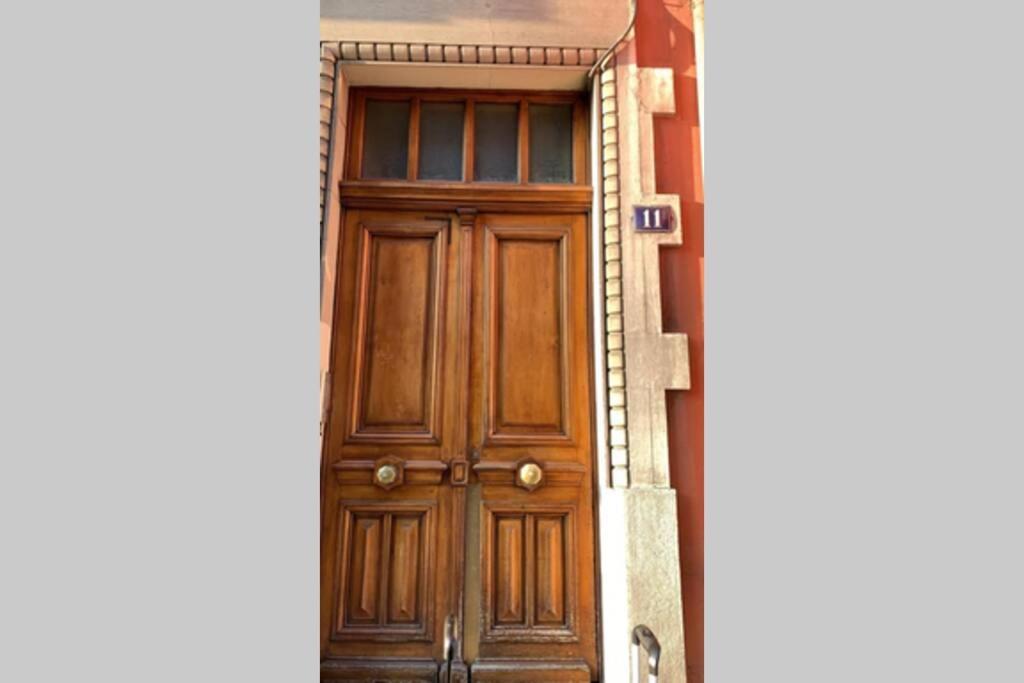 Bel Appartement Charme Ancien Dans Quartier Anime Γκρενόμπλ Εξωτερικό φωτογραφία