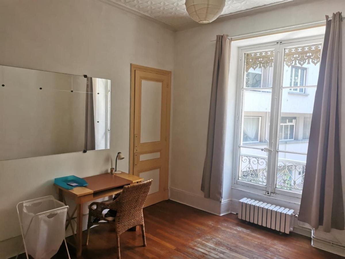 Bel Appartement Charme Ancien Dans Quartier Anime Γκρενόμπλ Εξωτερικό φωτογραφία