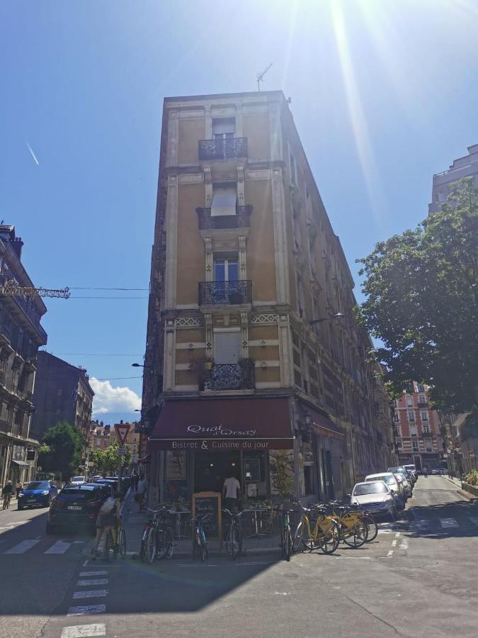 Bel Appartement Charme Ancien Dans Quartier Anime Γκρενόμπλ Εξωτερικό φωτογραφία